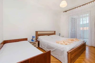 Ferienwohnung mit Klimaanlage und Balkon