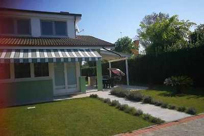 Ferienhaus mit grossen geschlossenen Garten