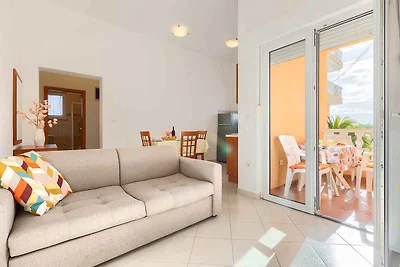 Ferienwohnung mit Klimaanlage und Balkon