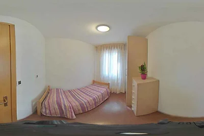 Ferienwohnung mit Klimaanlage und Balkon