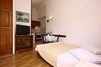 Studio-Apartment, nur 200 m vom nächsten schö