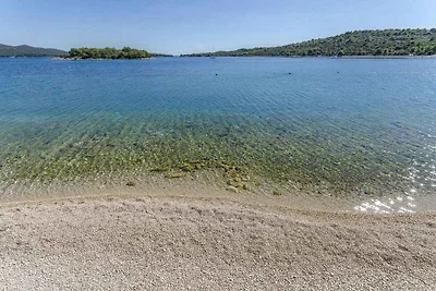 Komfortable Ferienwohnung Kety in Jezera auf 