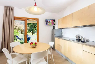 Ferienwohnung im Feriendorf mit Klimaanlage, 