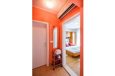 Ferienwohnung mit Klimaanlage und Balkon