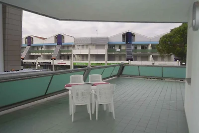 Ferienwohnung mit Klimaanlage und Balkon