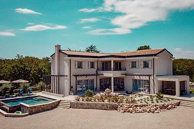 Villa mit Pool