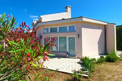 Ferienwohnung mit Klimaanlage und Terrasse