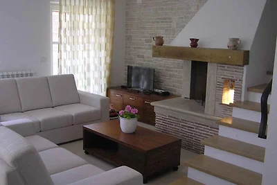 Ferienhaus mit Pool und Klimaanlage