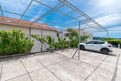 Charmante Ferienwohnung Teresa in Seget Vranj