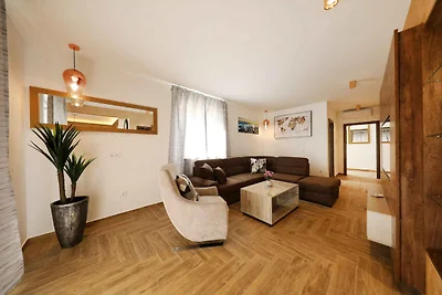 Modernes Ferienhaus Bronzzatta mit Privatpool