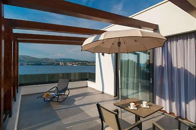 FerienHaus Schöne Luxusvilla mit Blick auf da