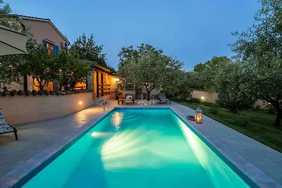 Vakantiehuis Ontspannende vakantie Dračevac