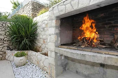 Ferienwohnung mit Klimaanlage und Grill