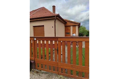 Ferienhaus mit Kinderspielplatz