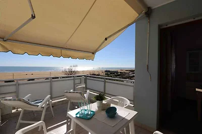 Ferienwohnung mit Klimaanlage und Balkon mit