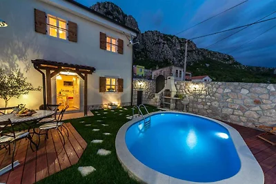 Ferienhaus mit Klimaanlage und Aussenpool