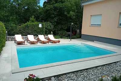 Ferienhaus mit Swimmingpool und Klima