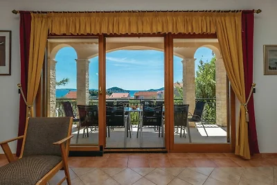 Ferienhaus mit Balkon