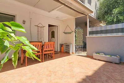 Ferienwohnung mit Terrasse, 500 m vom Meer