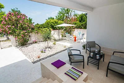 Komfortables Ferienhaus Pianeta in Sabunike m