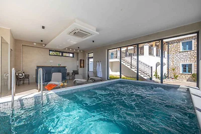 Ferienhaus mit Klimaanlage und Aussenpool