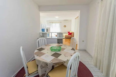 Gemütliche Ferienwohnung Anica in Primošten m