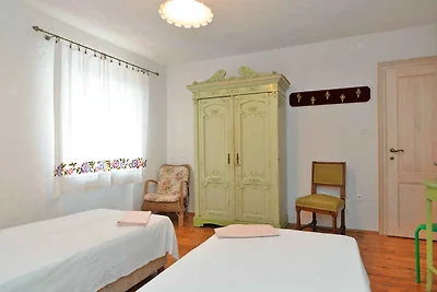 Ferienhaus traditionell eingerichtet mit Terr