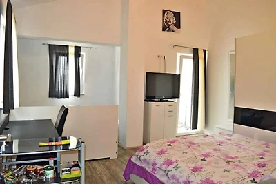 Einfache Apartment für vier Gäste, in der Näh