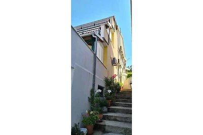 Charmantes Studio mit Meerblick in Milna auf 