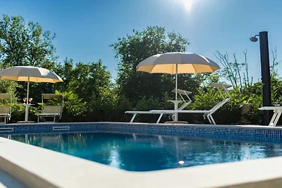 Villa mit Pool