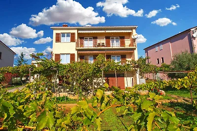 Ferienwohnung mit Klimaanlage und Balkon