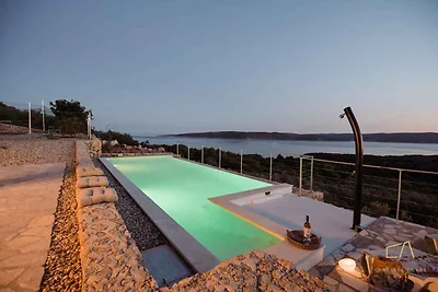 FerienHaus mit Pool und Meerblick auf Krk