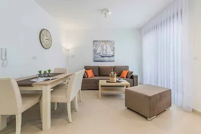 Ferienwohnung mit Balkon und Klimaanlage