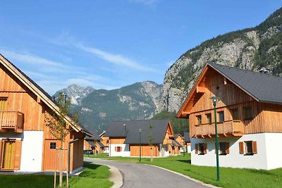 Chalet mit Hallenbad, Wellness und Kinderspie