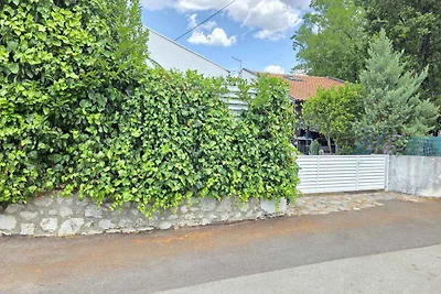 Ferienhaus mit Klimaanlage, Parkplatz und