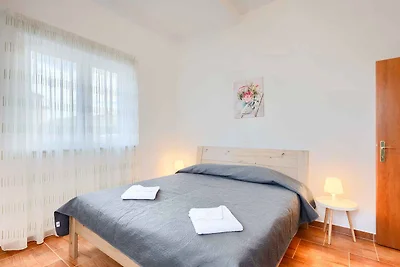 Ferienwohnung mit Klimaanlage und Balkon
