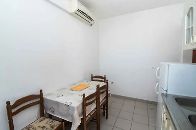 Ferienwohnung mit Balkon und Grill
