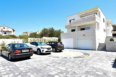 Ferienwohnung Mit Internet und Klimaanlage