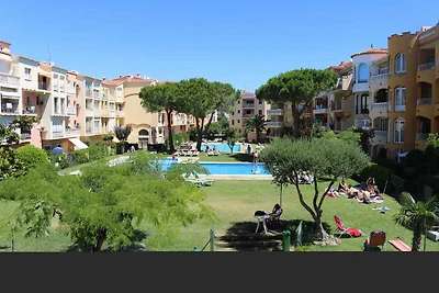 Ferienwohnung mit Balkon und Pool