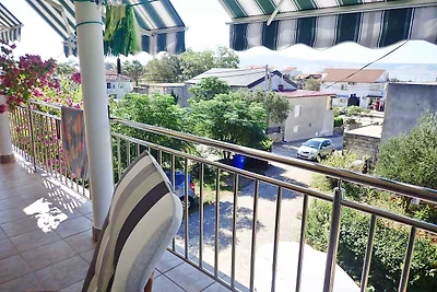 Ferienwohnung mit Klimaanlage und Balkon