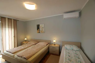 Ferienwohnung mit Balkon und Meerblick