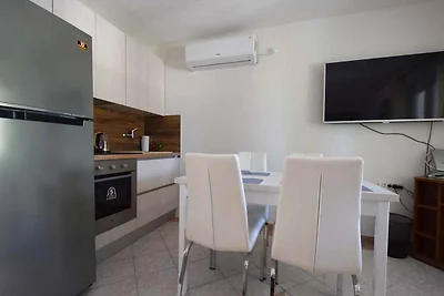 Ferienwohnung mit Terrasse und Klimaanlage