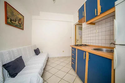 Studio-Apartment in Srima in der Nähe von Vod