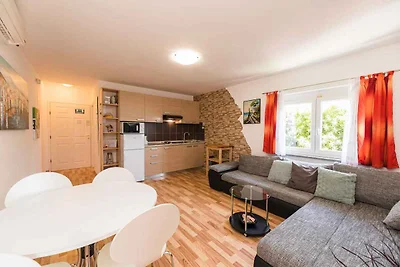 Ferienwohnung mit Swimmingpool und Klima