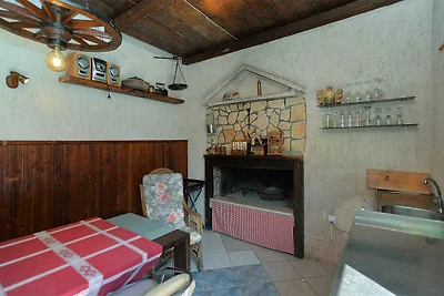 Ferienwohnung mit Pool, Grill und Wlan