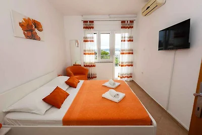 Ferienwohnung mit Pool, Grill und Klimaanlage