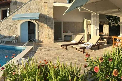 Villa mit Privatpool
