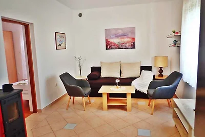 Ferienwohnung mit Garten und Klimaanlage