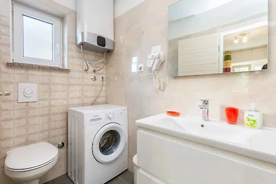 Ferienwohnung mit Balkon und Grill