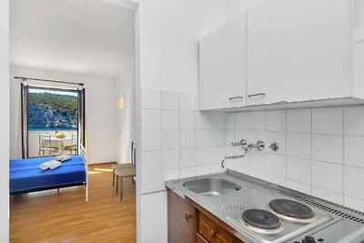 Ferienwohnung nahe am Meer mit Balkon